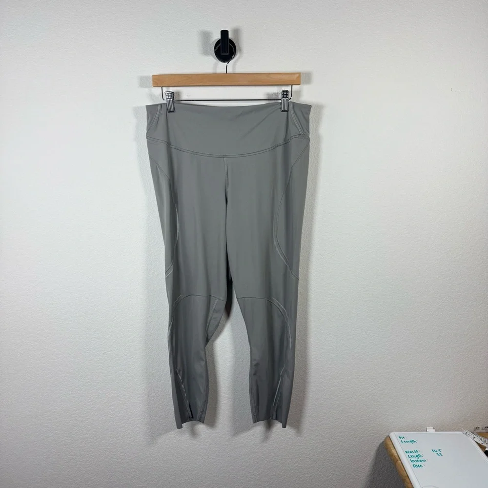 Lululemon Women’s Base Pace High-Rise Reflective Crop 23